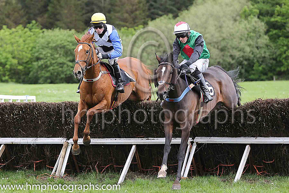 01st KINNACALLY and J C Barry ( 4 ,Antrim (H) - BLACK,white cross belts; blue sleeves; yellow cap ) Trainer: Paul McAleese,, Owner : William Logan