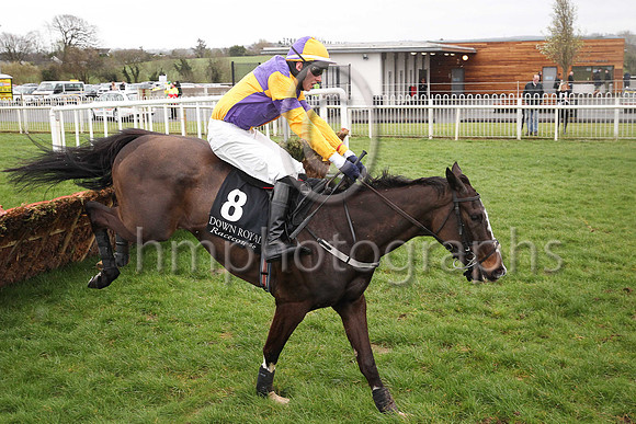 01st Geneva Barracks and C Brassil ( 8 , yellow and purple qtrd ) Trainer - M Brassil , Owner - J R Brennan