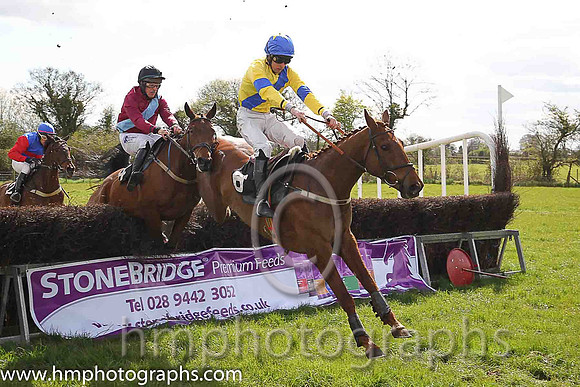 01st CASTLE CLYDE and M J O'Hare ( 6 , YELLOW,royal blue sash; yellow,royal blue armlet sleeves; royal blue cap,yellow star ) Trainer: George Stewart,, Owner : Stephanie Metcalfe