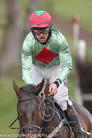 04th FIFTYSHORTSHIROCCO and B G Crawford ( 3 , EMERALD GREEN,red diamond; emerald green sleeves; red cap,emerald green diamond ) Trainer: S.R.B. Crawford,, Owner : Syndicate Fox
