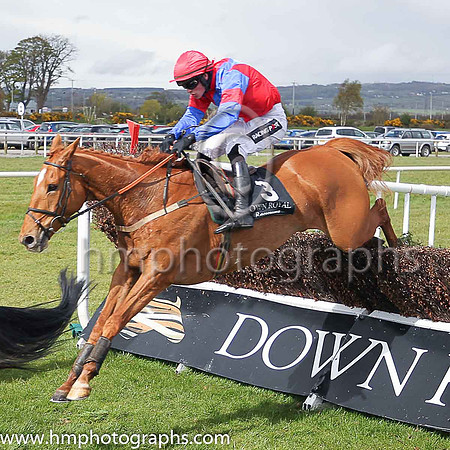 07th Charlie Mon ( 3 , red, royal blue sash ) and D E Mullins - Trainer : G Stewart - Owner : Gareth Metcalfe  Jeremy Hill