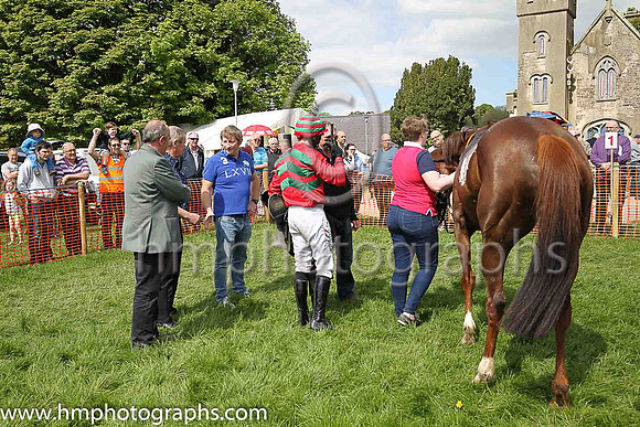 01st MAPLE MONS and B O'Neill ( 3 , RED,green chevrons; red, plain sleeves; red  green hooped cap ) Trainer: D.M. Christie,, Owner : David Charles  Arron Charles
