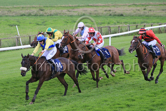 01st Fassbender (1 , white, red star ) Jockey: Mr J J Gerrard7 , Trainer: Mark Michael McNiff