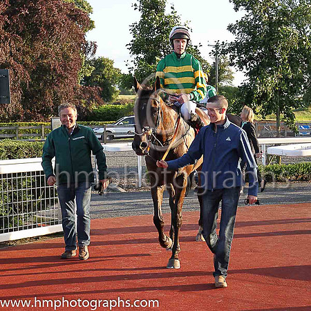 01st Elegant Statesman (7, emerald green and orange hooped) and Mark Walsh, trainer Henry De Bromhead. Owner John P McManus