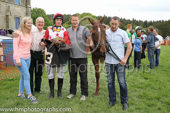 01st THE TRIGGER and J J Codd ( 13 , WHITE,red stars; red, plain sleeves; red cap,white star ) Trainer: Caroline McCaldin,, Owner : James Killen