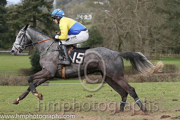 LADY HILLVIEW and B O'Neill ( 15 , YELLOW  ROYAL BLUE QTD; yellow, plain sleeves; royal blue cap,white spots ) Trainer: Eoin G. Barry,, Owner : R.J. Armstrong