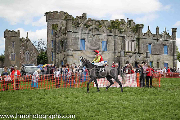 PU CHARIOT WARRIOR and G S Quinn ( 19 ,Antrim (H) - RED,yellow panel; yellow, plain sleeves; red cap,yellow star ) Trainer: Robert Brown Kerr,, Owner : James Brown Kerr