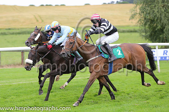 02nd Scenic Star and J B Kane ( 2 , black and white hoops ) Trainer - G P Cromwell