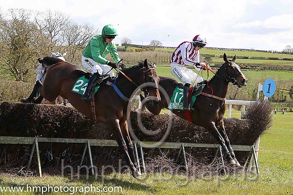 03rd WONDEROFTHEWORLD and B O'Neill ( 24 , GREEN; green,yellow seams sleeves; yellow cap ) Trainer: J.P. Brennan,, Owner : Marie Brennan