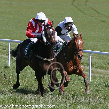 01st ANSEANACHAI CLISTE and M McConville ( 4 , RED  WHITE STRIPES; red, plain sleeves; white cap ) Trainer: Stephen McConville,, Owner : Michael McConville