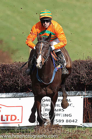 03rd VALMY BAIE (FR) and B O'Neill ( 18 , ORANGE; orange,green chevrons sleeves; orange  green hooped cap ) Trainer: D.M. Christie,, Owner : Ray Nicholas