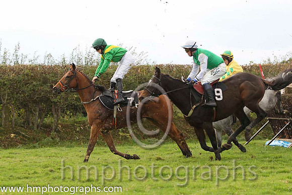 13 Ghimaar & Ms R Blackmore PU (7, green, yellow chevrons) - FT8E8408-17