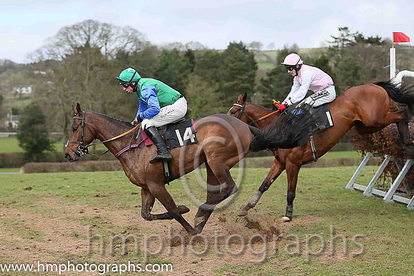 02nd GERMAINE and J J Codd ( 14 , EMERALD GREEN,royal blue diamond; royal blue sleeves; emerald green cap ) Trainer: W.F. Codd,, Owner : Partnership Doyle Racing