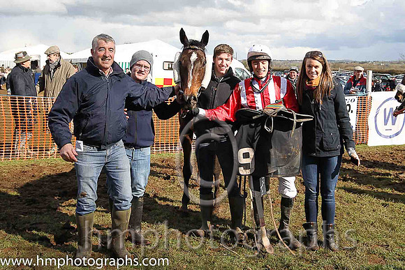 01st ANSEANACHAI CLISTE and M McConville ( 9 , RED  WHITE STRIPES; red, plain sleeves; white cap ) Trainer: Stephen McConville,, Owner : Michael McConville