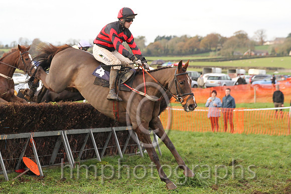 01st YOU MUST KNOW ME and B O'Neill ( 4 , RED,black chevrons; red,black chevrons sleeves; red  black qtd cap ) Trainer: D.M. Christie,, Owner : Alistair Corrigan