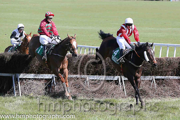 01st ANSEANACHAI CLISTE and M McConville ( 4 , RED  WHITE STRIPES; red, plain sleeves; white cap ) Trainer: Stephen McConville,, Owner : Michael McConville