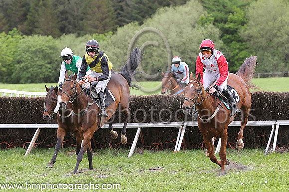 04th ARCAL FIFTY and J J Walsh ( 1 , YELLOW,black sash; black sleeves; black cap,yellow star ) Trainer: John Edward Walsh,, Owner : John Edward Walsh