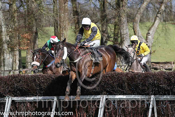 04th CASTLE GOER and N McParlan ( 1 , YELLOW; black, plain sleeves; white cap ) Trainer: Ben Arthey,, Owner : Houston N.  A.