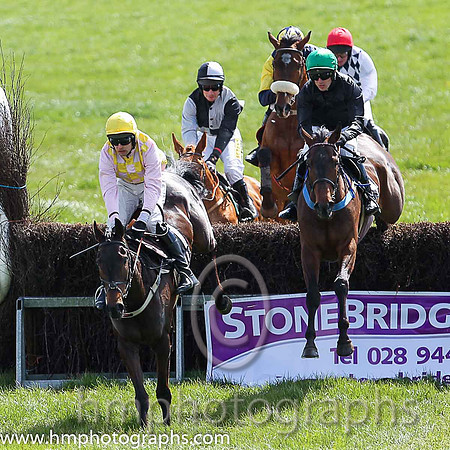 01st GETABIRD and B O'Neill ( 4 , EMERALD GREEN; emerald green,red striped sleeves; emerald green  red striped cap ) Trainer: Colin Bowe,, Owner : W.B. Connors