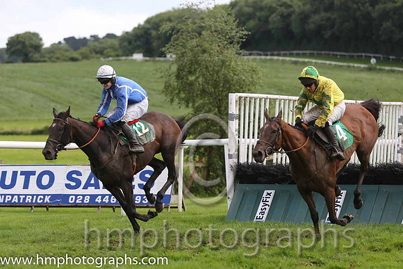 02 Lucky Pigeon & K C Sexton - 2nd (12, blue, white seams) &  01 I C Gold & P Carberry - winners (4, yellow, green star) -AA1V0924