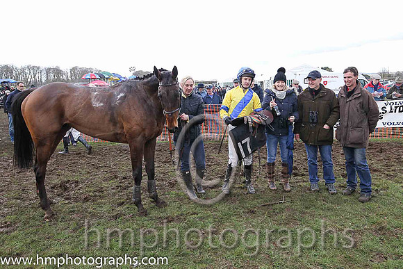01st RAVENHILL and M J O'Hare ( 17 , YELLOW,royal blue sash; yellow,royal blue armlet sleeves; royal blue cap,yellow star ) Trainer: George Stewart,, Owner : Stephanie Metcalfe