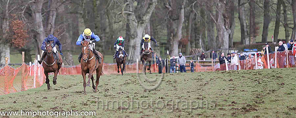 01st KINNACALLY and J C Barry ( 3 ,Antrim (H)?- BLACK,white cross belts; blue sleeves; yellow cap ) Trainer: Paul McAleese,, Owner : William Logan