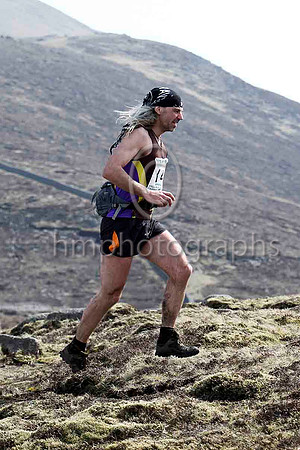 Mike Robinson - Dark Peak Fell Runners - 30th in 2.25.27 - FT8E1352-e