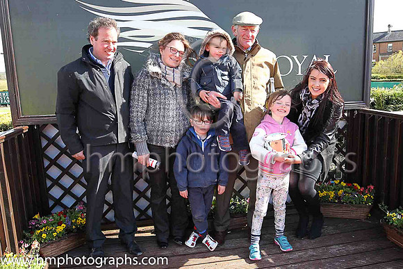 01st Mitebeall Forluck ( 6 , green, white cross sashes ) and P Townend - Trainer : A L T Moore - Owner : C Hanbury