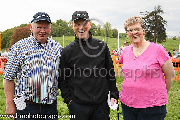 01st KINNACALLY and J C Barry ( 4 ,Antrim (H) - BLACK,white cross belts; blue sleeves; yellow cap ) Trainer: Paul McAleese,, Owner : William Logan