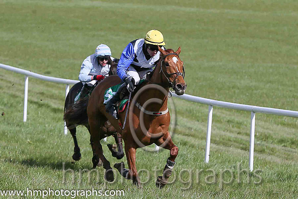01st KINNACALLY and J C Barry ( 5 ,Antrim (H) - BLACK,white cross belts; blue sleeves; yellow cap ) Trainer: Paul McAleese,, Owner : William Logan