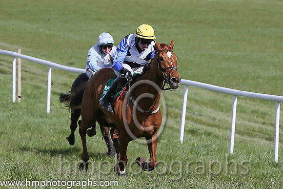 01st KINNACALLY and J C Barry ( 5 ,Antrim (H) - BLACK,white cross belts; blue sleeves; yellow cap ) Trainer: Paul McAleese,, Owner : William Logan
