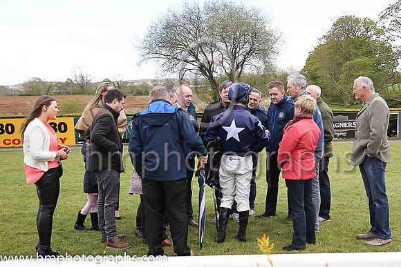 02nd Danielle?s Journey ( 6 , dark blue, white star ) and A E Lynch - Trainer : S R B Crawford - Owner : Realta Horse Racing Club