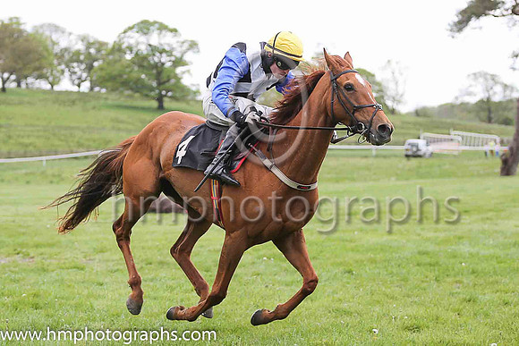01st KINNACALLY and J C Barry ( 4 ,Antrim (H) - BLACK,white cross belts; blue sleeves; yellow cap ) Trainer: Paul McAleese,, Owner : William Logan