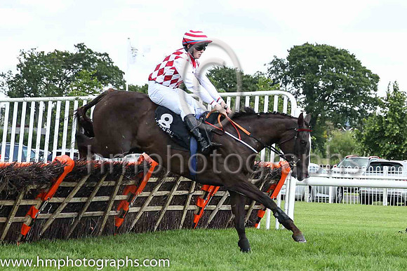 05th Runway Queen (GB) and R.J. Condon(7) (8 ,red and white diamonds ), Trainer:Anthony McCann , Owner:A.G. Craig