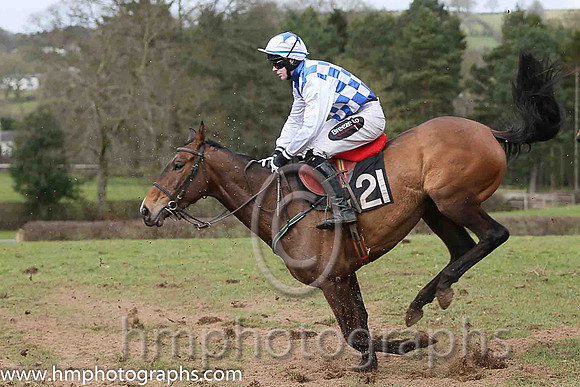 WELL COOL and H D Dunne ( 21 , WHITE  DARK BLUE CHECK; white sleeves; white cap,dark blue star ) Trainer: Shirley Berry,, Owner : Benny Berry