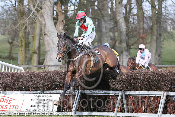 04th FIFTYSHORTSHIROCCO and B G Crawford ( 3 , EMERALD GREEN,red diamond; emerald green sleeves; red cap,emerald green diamond ) Trainer: S.R.B. Crawford,, Owner : Syndicate Fox