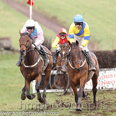 01st RAVENHILL and M J O'Hare ( 17 , YELLOW,royal blue sash; yellow,royal blue armlet sleeves; royal blue cap,yellow star ) Trainer: George Stewart,, Owner : Stephanie Metcalfe