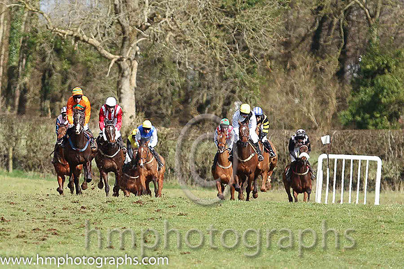 03rd VALMY BAIE (FR) and B O'Neill ( 18 , ORANGE; orange,green chevrons sleeves; orange  green hooped cap ) Trainer: D.M. Christie,, Owner : Ray Nicholas