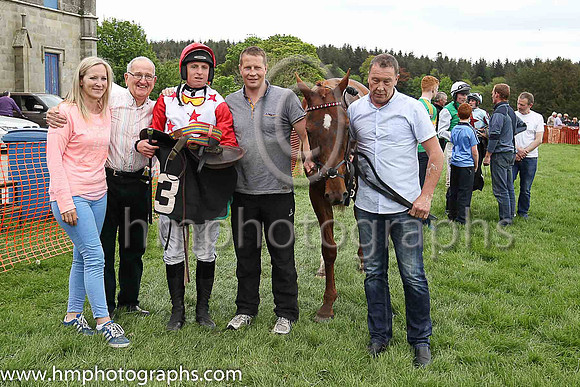 01st THE TRIGGER and J J Codd ( 13 , WHITE,red stars; red, plain sleeves; red cap,white star ) Trainer: Caroline McCaldin,, Owner : James Killen