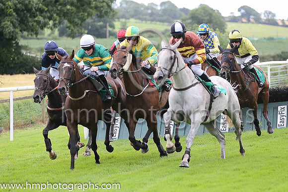 01st Teacher's Pet and L P Dempsey ( 8 , emerald green and orange hooped ) Trainer - J P Dempsey