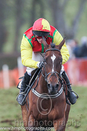 03rd JIMMY SHOE and G S Quinn ( 15 , RED,emerald green seams; yellow sleeves; red  yellow qtd cap ) Trainer: Ben Arthey,, Owner : Gabriel Mulholland