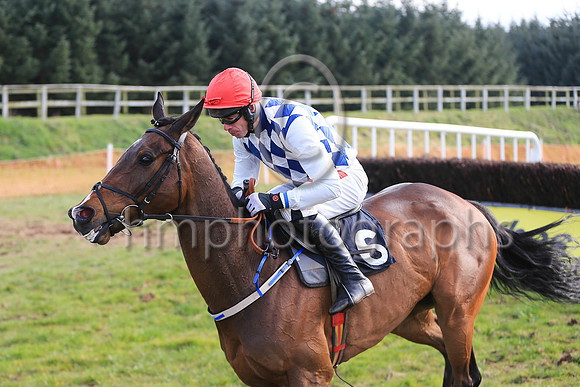 01st MANETTI and Derek O'Connor ( 6 ,Antrim (H) - NAVY , WHITE DIAMONDS; white sleeves; red cap ) Trainer: I. R. Ferguson , Owner : R.A. Bartlett