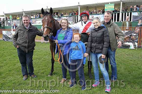 01st NATTER JACK CROAK and J J Codd ( 32 , EMERALD GREEN,yellow epaulettes; emerald green sleeves; emerald green cap,yellow star ) Trainer: Denis Paul Murphy,, Owner : P.G. Coffey