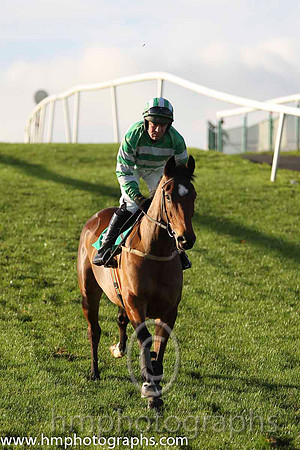 01 Rasco & R M Moran - winners (4, emerald green and white hoops) - FT8E1132-15