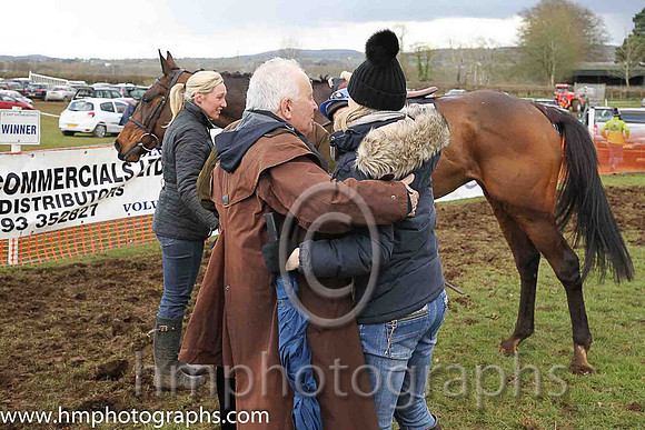 01st RAVENHILL and M J O'Hare ( 17 , YELLOW,royal blue sash; yellow,royal blue armlet sleeves; royal blue cap,yellow star ) Trainer: George Stewart,, Owner : Stephanie Metcalfe