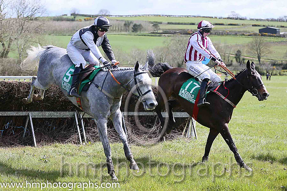 04th WOODFORT (GB) and M J O'Hare ( 5 ,Antrim (H) - BLACK  WHITE QTD; black,white hlvd sleeves; white cap ) Trainer: Colin S. McKeever,, Owner : Dennison, W.W.