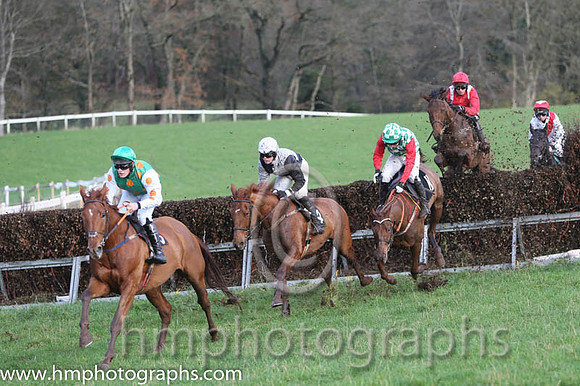 06 Yorkhill and G Quinn - PU - 06th (4 ,black  white qtrd ) Trainer - Colin S McKeever