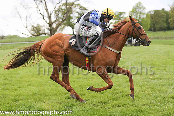 01st KINNACALLY and J C Barry ( 4 ,Antrim (H) - BLACK,white cross belts; blue sleeves; yellow cap ) Trainer: Paul McAleese,, Owner : William Logan
