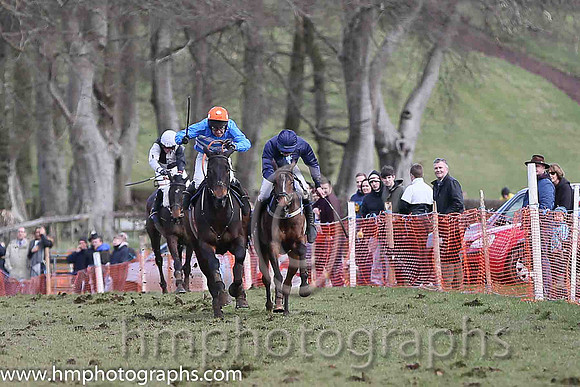 01st BRIDGE END? and N McParlan ( 6 ,Antrim (H)?- BLUE  WHITE HOOPS; blue, plain sleeves; orange cap,white spots ) Trainer: I. R. Ferguson,, Owner : Ferguson Jane  Paul