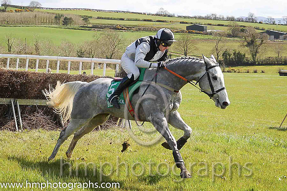 04th WOODFORT (GB) and M J O'Hare ( 5 ,Antrim (H) - BLACK  WHITE QTD; black,white hlvd sleeves; white cap ) Trainer: Colin S. McKeever,, Owner : Dennison, W.W.